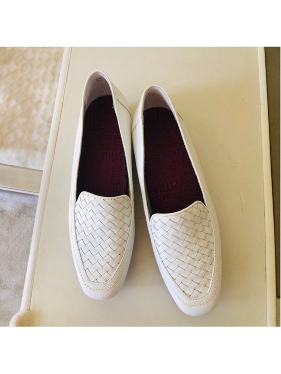 Munro Shoes - Size 8M Munro Karter White Leather Loafer Basketweave Quiet Luxury Office Chic